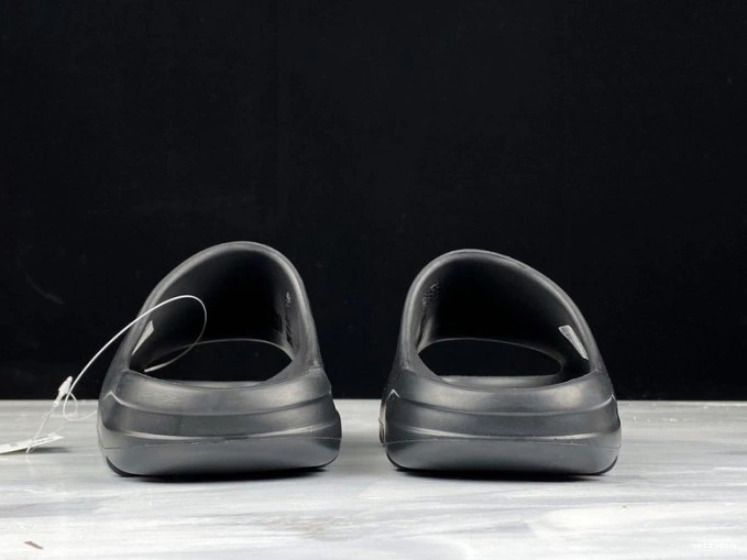 FX0495 Black Slide Adidas Yeezy 1001